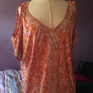 Beautiful Macy’s top!